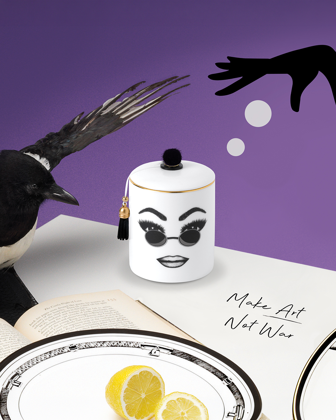 LDC Geurkaars - The Peacemaker Scented Candle with Hat (op=op)